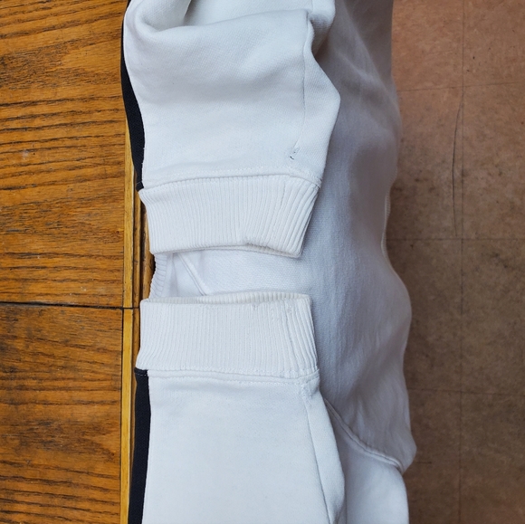 Nike Sweater, White, Youth Large - Picture 4 of 6